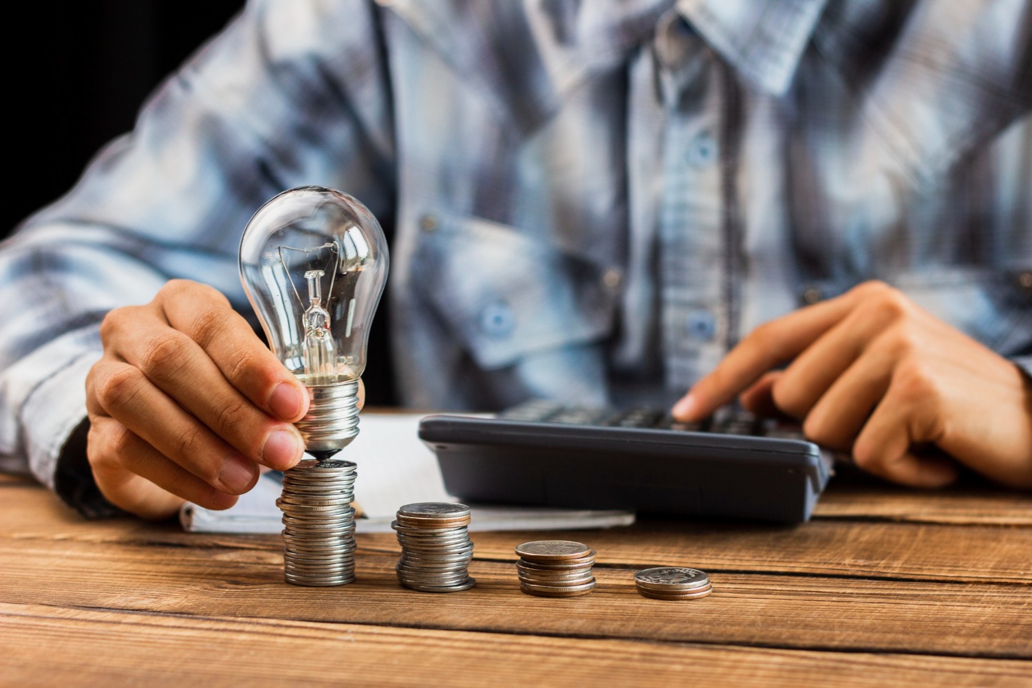 Tarif Listrik Bisnis per kWh: Panduan Memahami Biaya Listrik untuk Usaha
